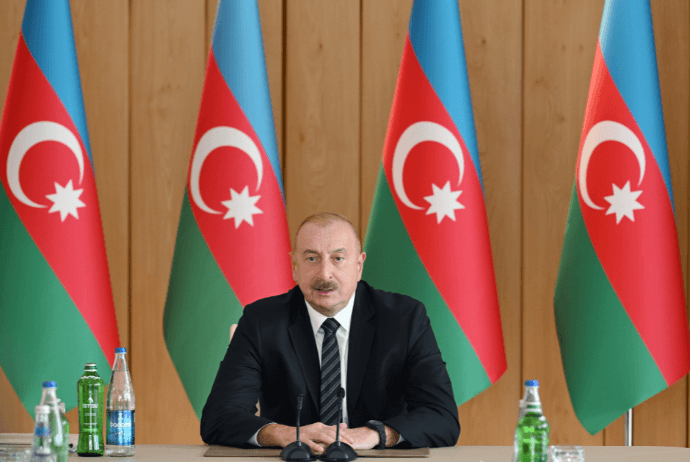 “İstəsək, bir gün ərzində bütün borcu sıfırlaya bilərik”