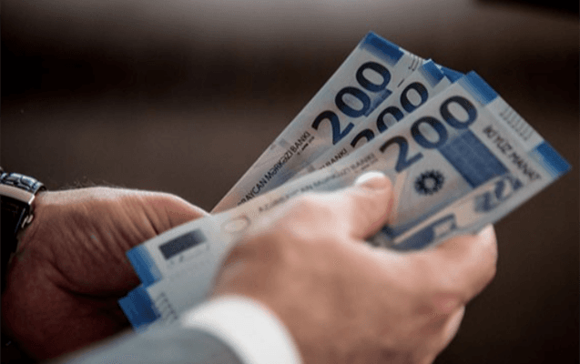 Orta aylıq əməkhaqqı 934 manata çatır