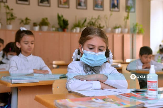Nazirlikdən Bakı və Abşeronda məktəblilər arasında virus yayılması ilə bağlı AÇIQLAMA