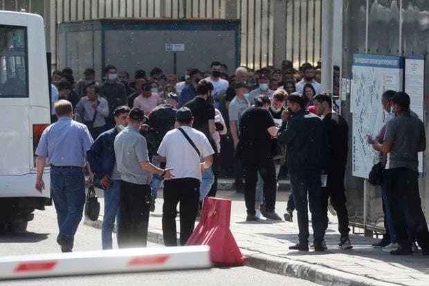Rusiyada miqrantlar üçün tələblər sərtləşdirilir