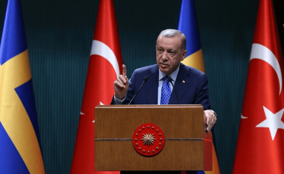 Türkiyə NATO-ya üzv olmaq istəyən İsveçə qarşı yeni tələblər irəli sürüb