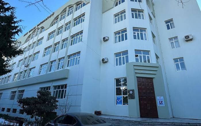 Bakı Qızlar Universitetinin təhsil fəaliyyəti dayandırılıb