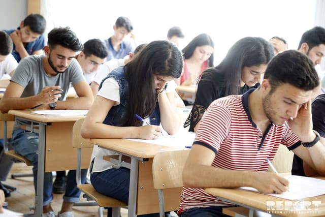 Abituriyentlərin nəzərinə - İmtahanların vaxtı dəyişdi