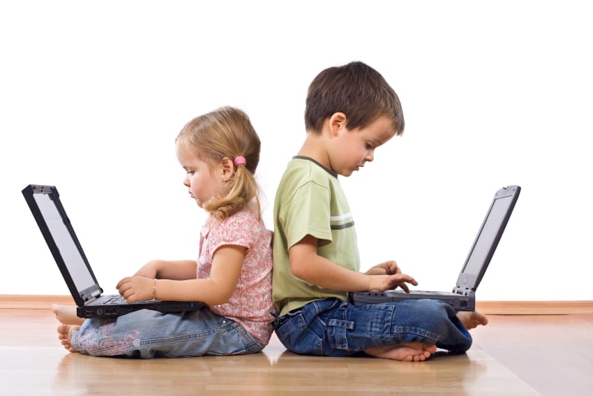 Şəbəkə uşaq oyuncağı deyil: Uşağı internetdə necə qorumalı